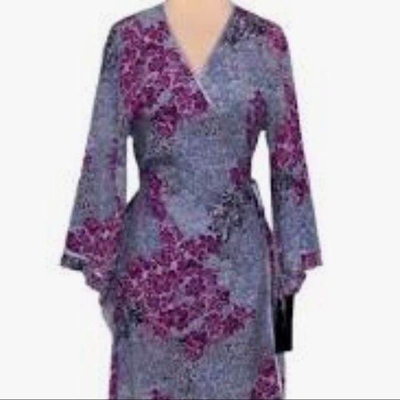 Jones New York Other - NWOT JONES NEW YORK JNY Floral BATH ROBE S